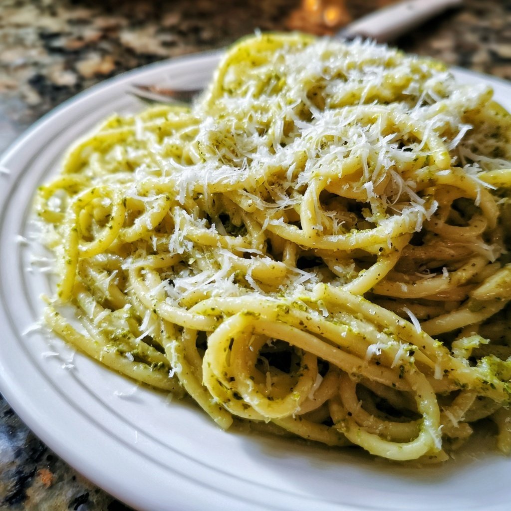Grüner Spargel Pasta